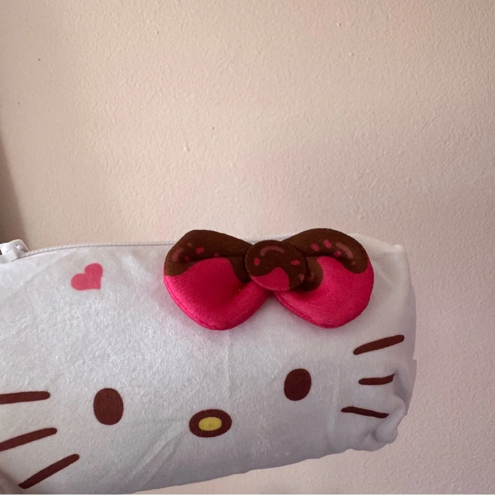 Hello kitty soft plush pouch